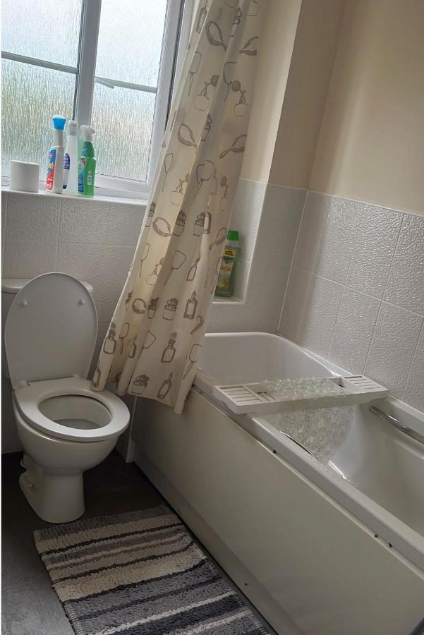 Ferienwohnung Salimi Bridgend  Exterior foto